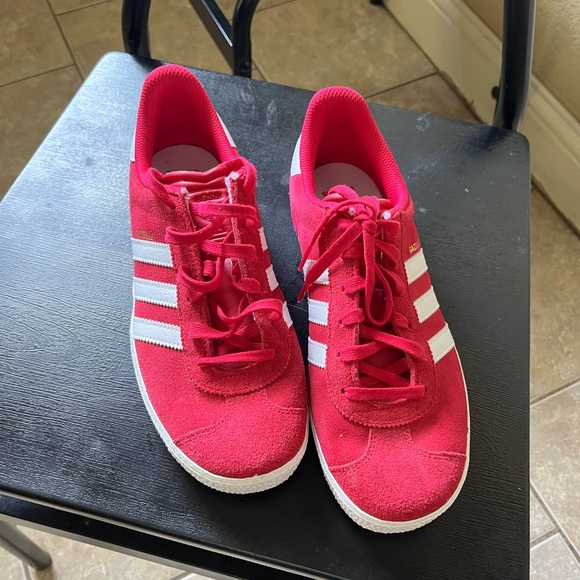 adidas Originals Pink and White Sneakers - Picture 3 of 8